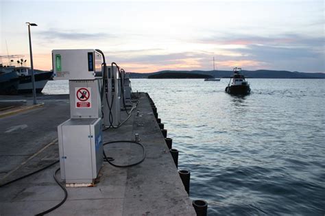 Fuel stations in Croatia on mySea.